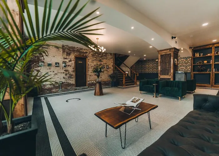The Chandler Hotel