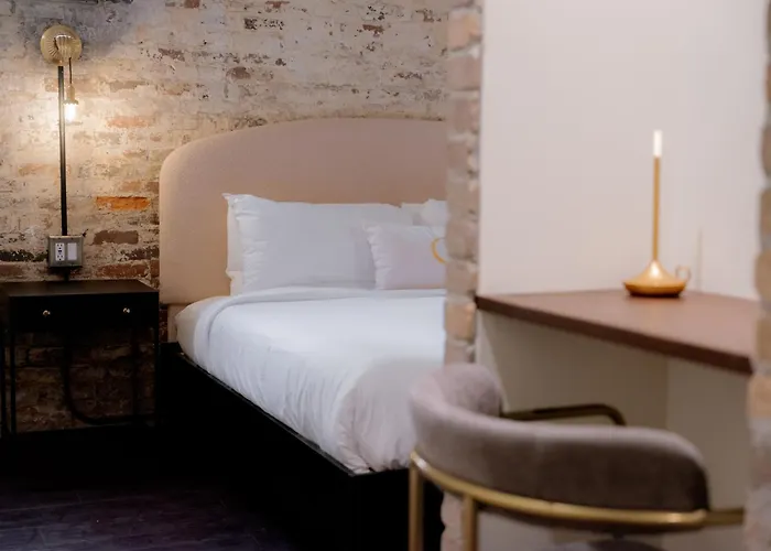 The Chandler Hotel